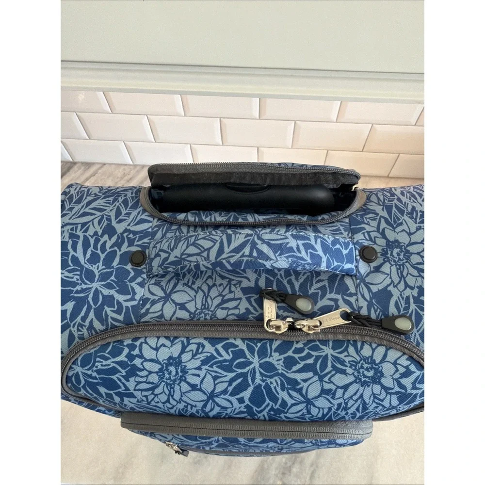 LL Bean Rolling Tote‎ Excellent Condition OLA007